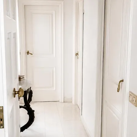 Bed & Breakfast White Capri
